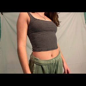 Black and white striped tank top🖤🤍